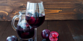 डायबिटीज के नियंत्रण में महत्वपूर्ण है जामुन वाइन डायबिटीज के नियंत्रण में महत्वपूर्ण है जामुन वाइन | Jamun Wine is instrumental in Diabetes Control